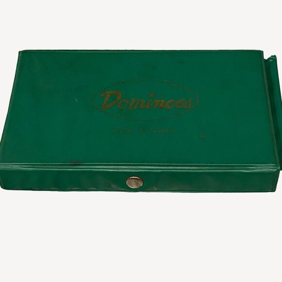 Vintage Dominoes Set With Green Case Made In Taiwan Classic Fun For Family Game - Picture 8 of 9